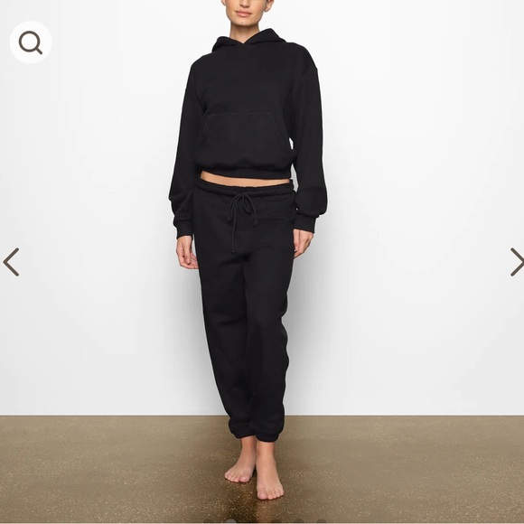 SKIMS Cotton Fleece Jogger (color: Tigers eye) - Picture 2 of 13